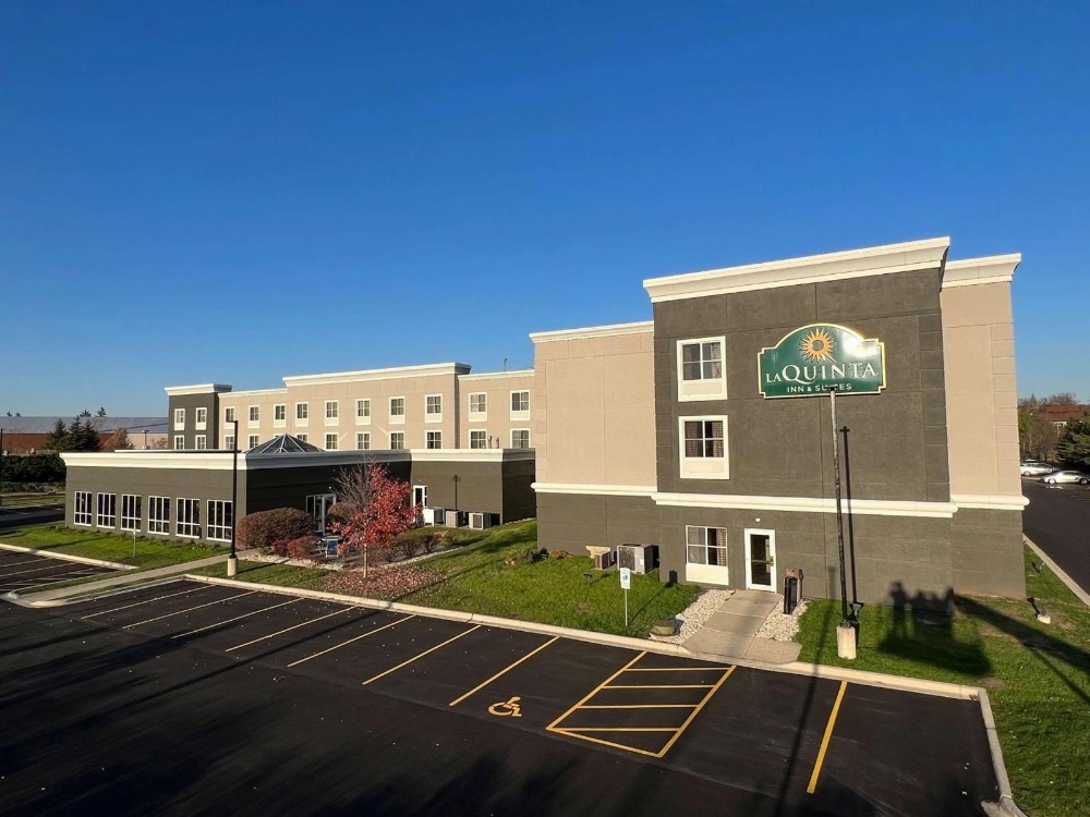 La Quinta Inn & Suites by Wyndham Bannockburn-Deerfield Main image