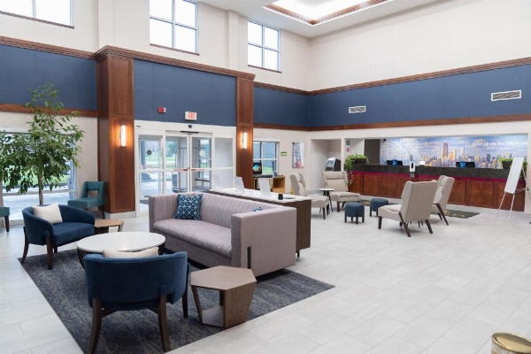 La Quinta Inn & Suites by Wyndham Bannockburn-Deerfield image 10