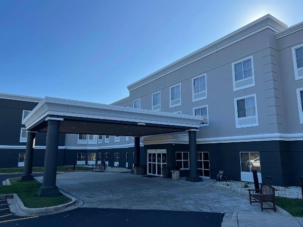 La Quinta Inn & Suites by Wyndham Bannockburn-Deerfield Main image